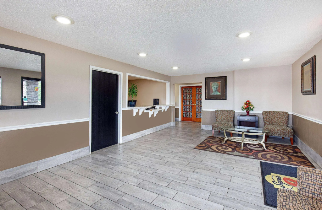Super 8 by Wyndham Somerset
