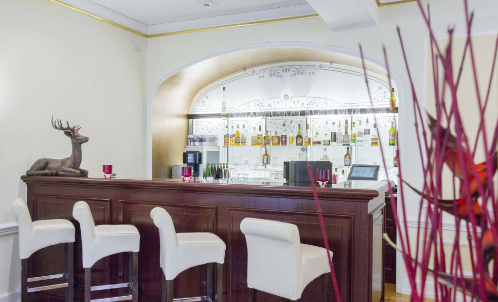 HELIOPARK Bad Hotel Zum Hirsch