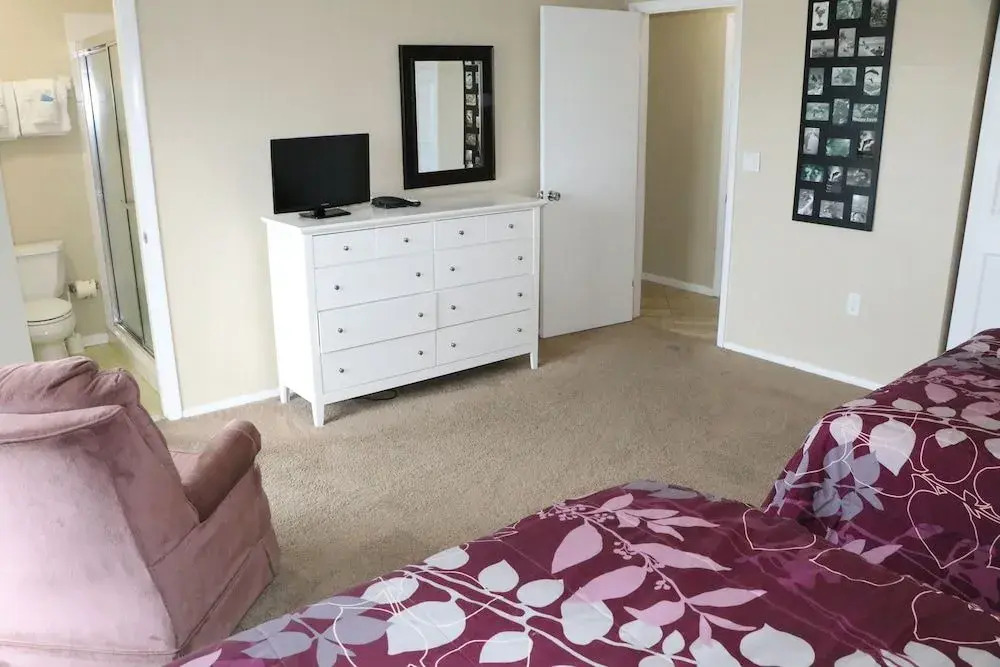 Jamaica Royale - 704 - 2 Br Condo