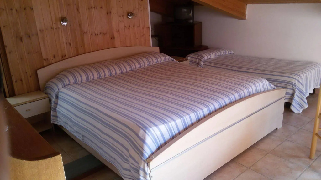 Hotel Villa Dina