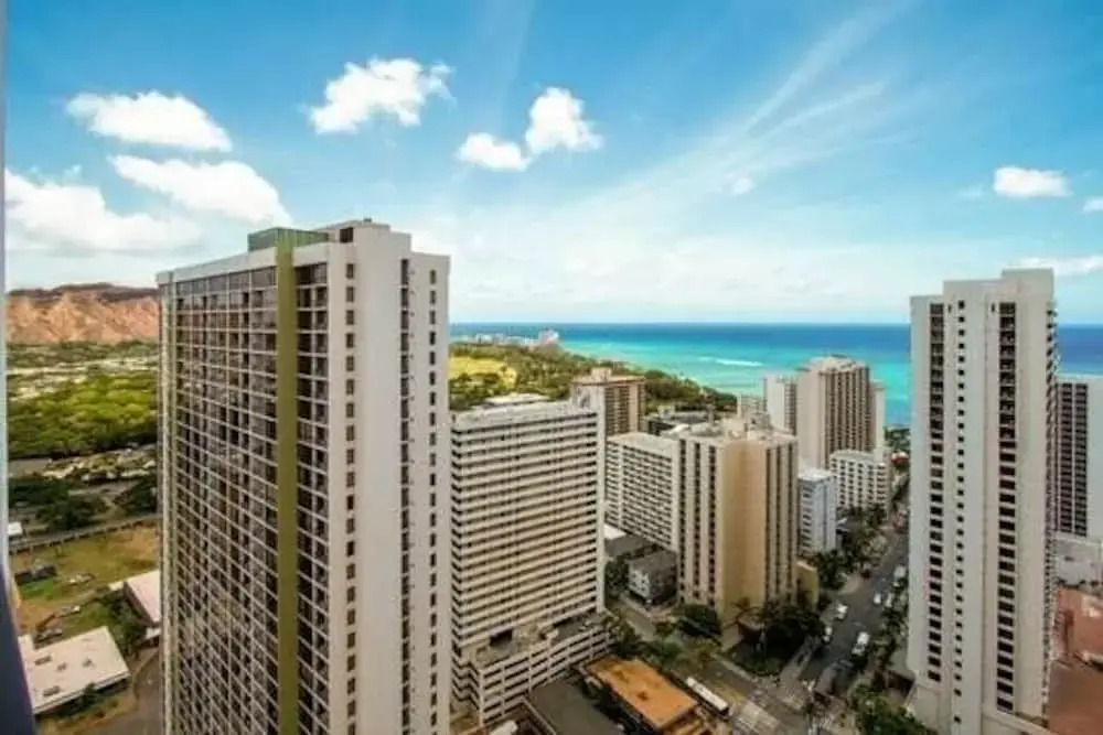 Standard Ocean View Condo - 36th Floor, Free parking & Wifi by Koko Resort Vacation Rentals