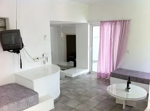 Markakis Apartments