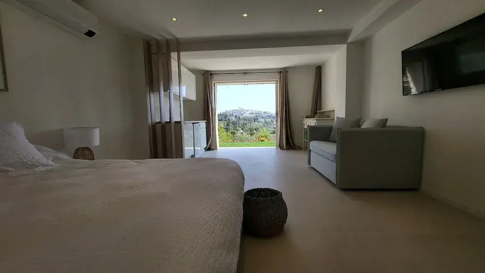 Ideal BnB, Luxury Apartments