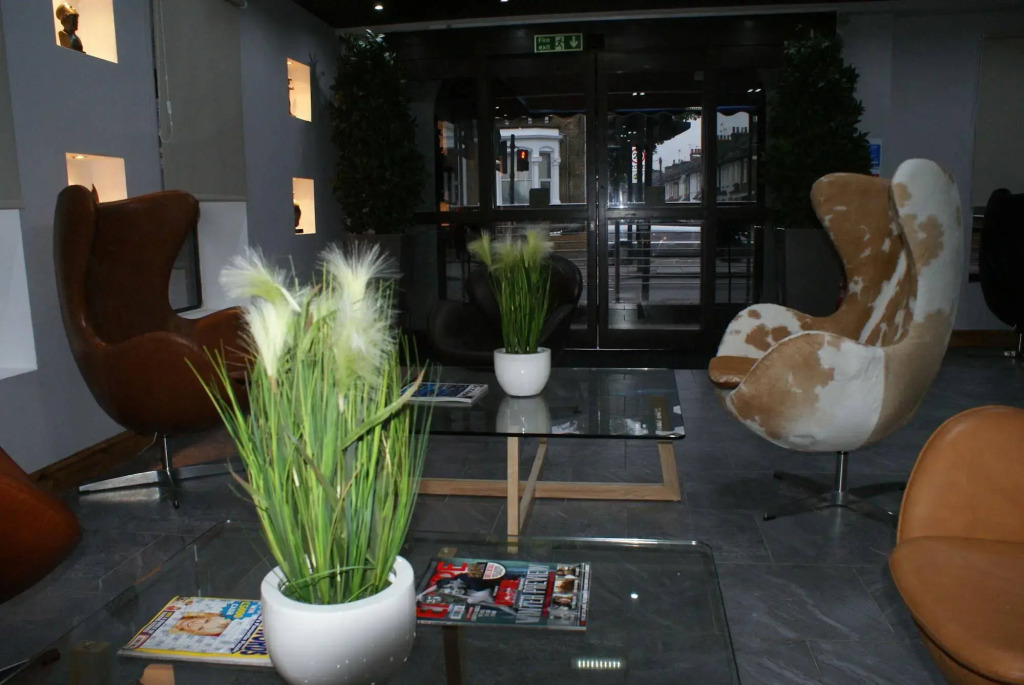 Epsilon Hotel
