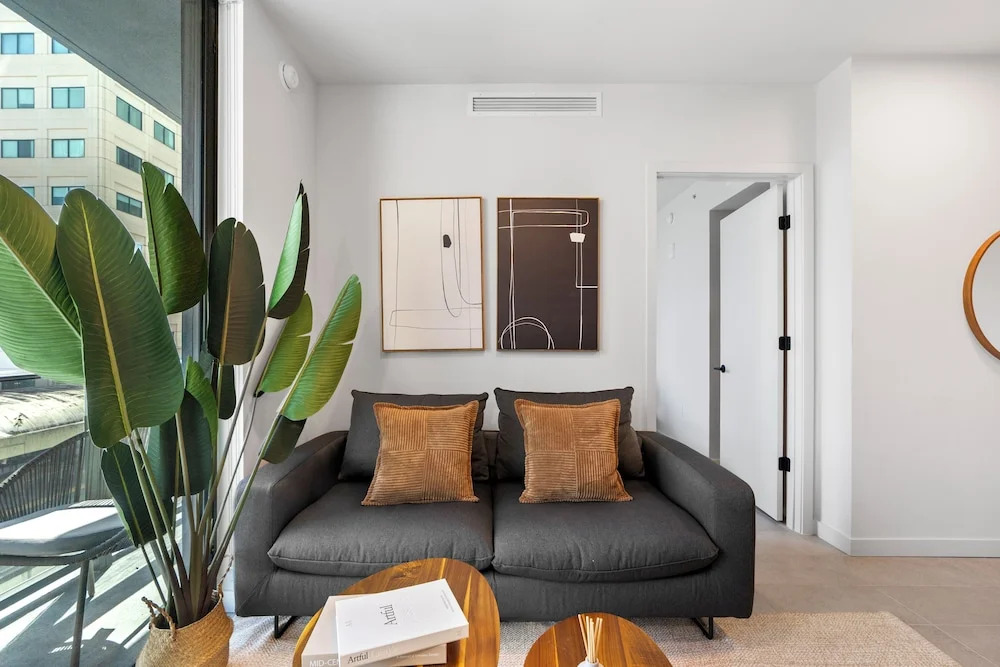 501 First Bayfront