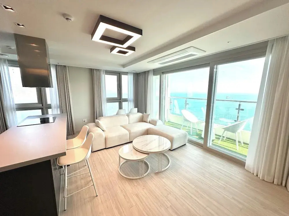THE DECEMBER STAY Busan Songdo Ocean Terrace