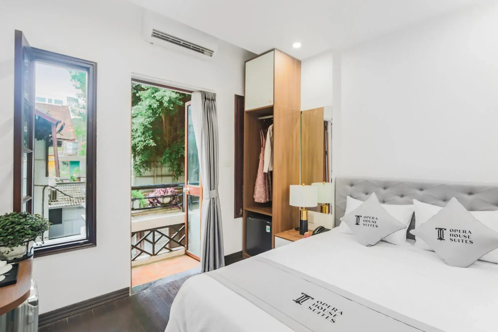Opera House Suites
