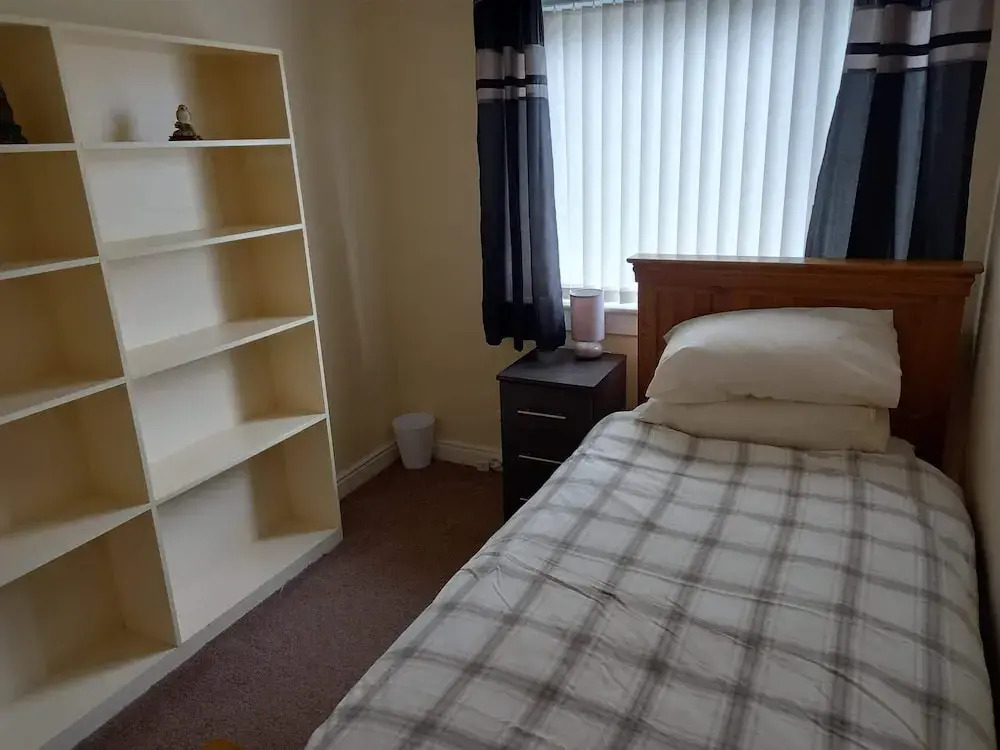 Inviting, Light and Airy 3-bed Apartment in Wick