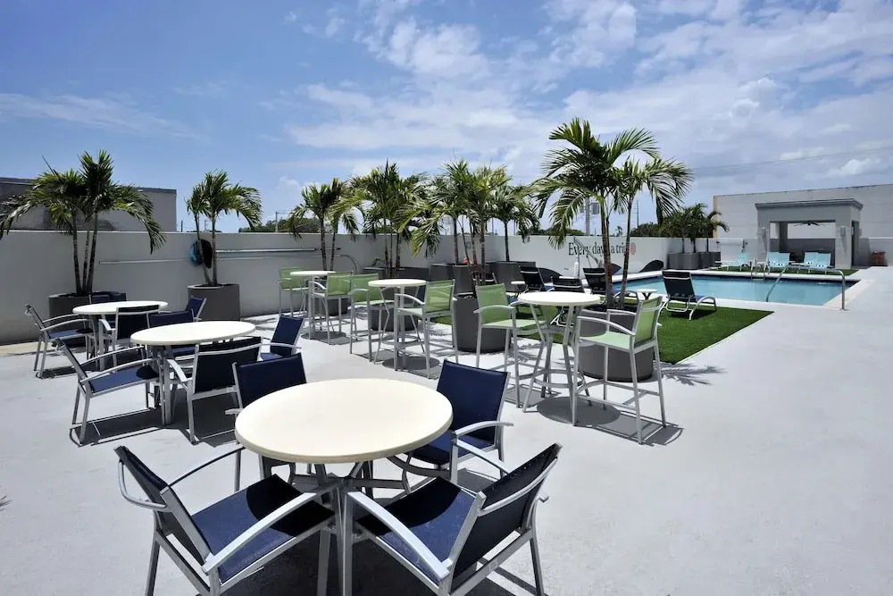 Hotel Morrison FLL Airport