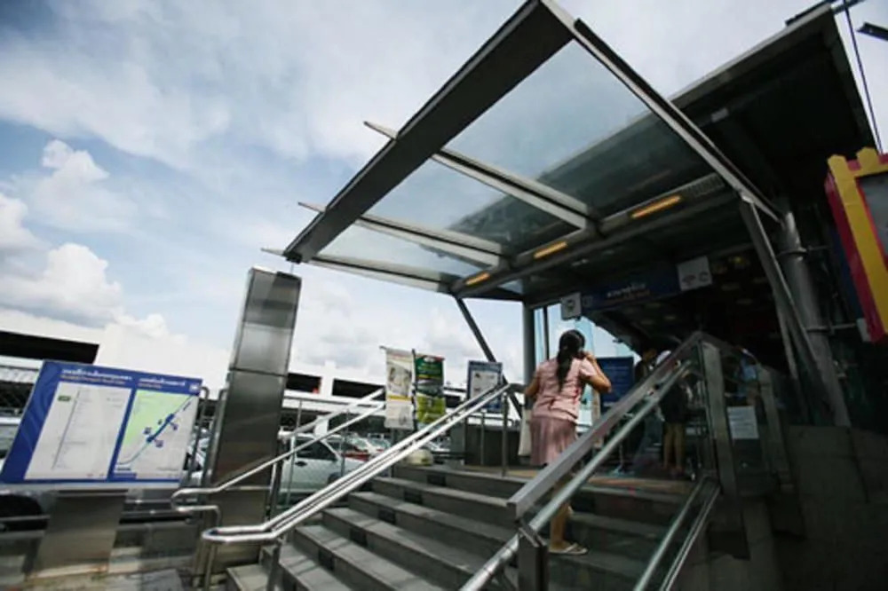 Condo Muang Thong