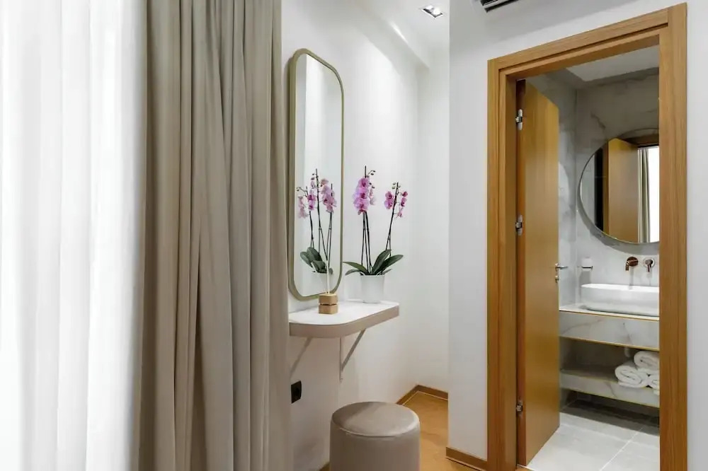 Aeolian Spirit Suites