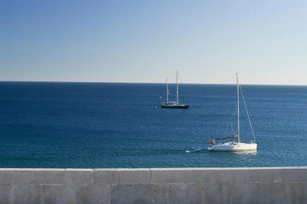 Sesimbra 99 - T2 Apartment