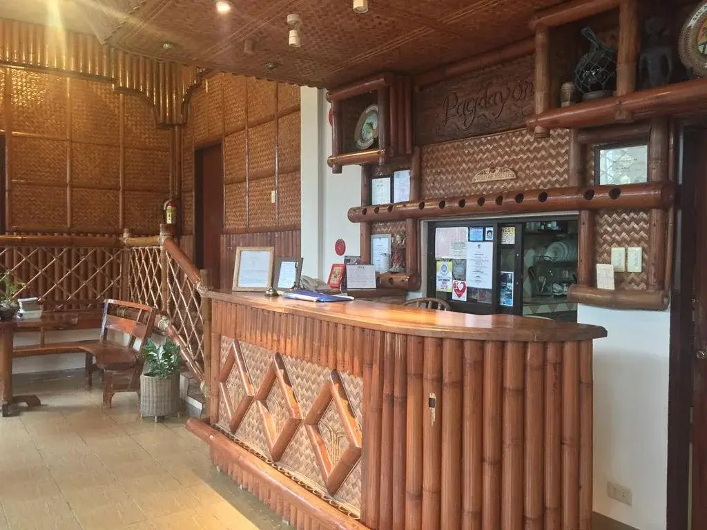 Pagdayon Travelers Inn