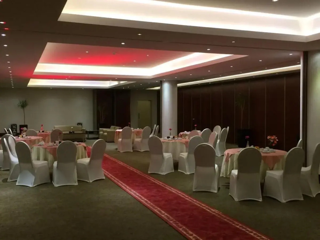 Executives Hotel - Azizia