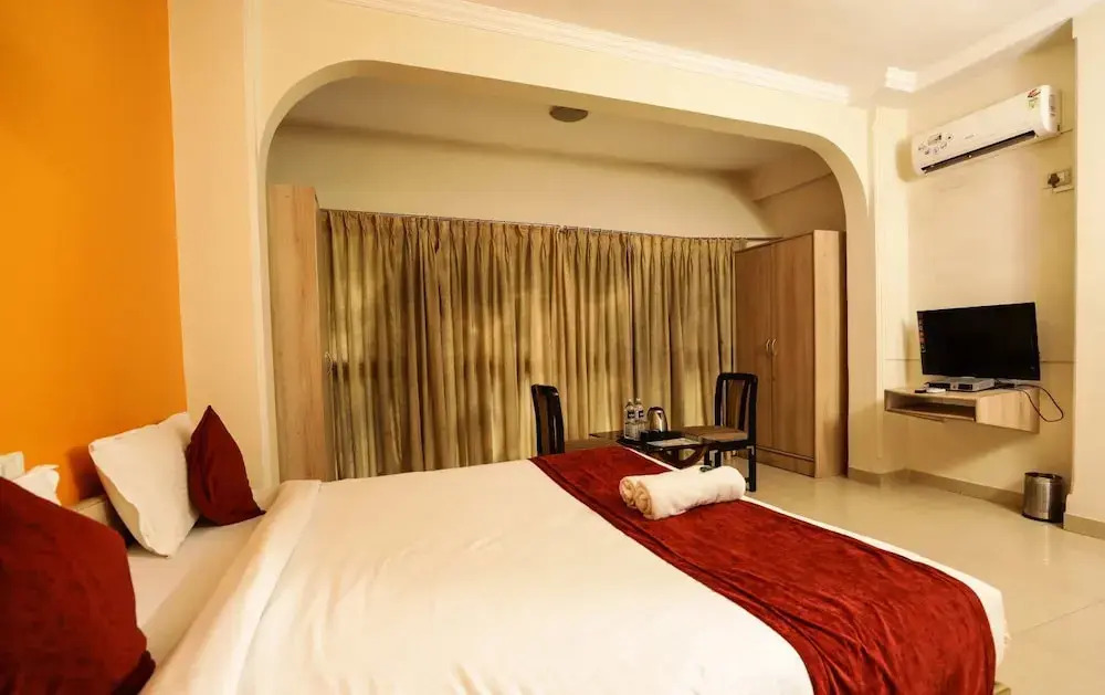 Seasons Service Apartments Hotel Pune