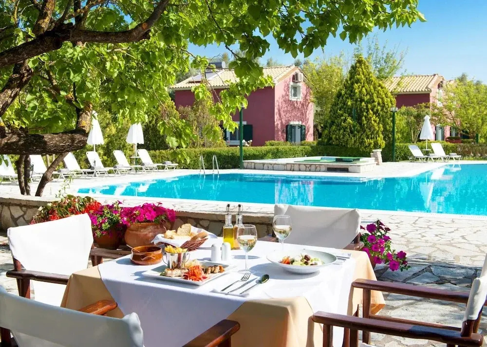 Mousses Villas - Villa Castor - A Detached Three-bedroom Villa With Private Pool and Access to Childcare Facilities