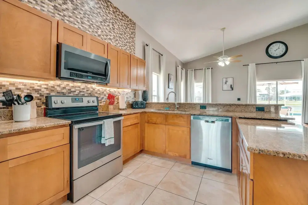 11 Mi to Disney: Home w/ Game Room & Heated Pool