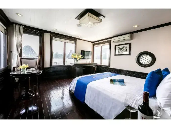 Gray Line Private Luxury Cruise