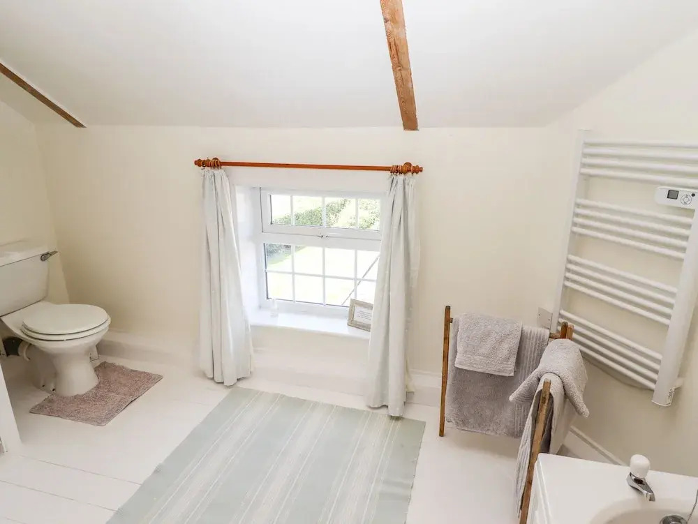 East Farm Cottage