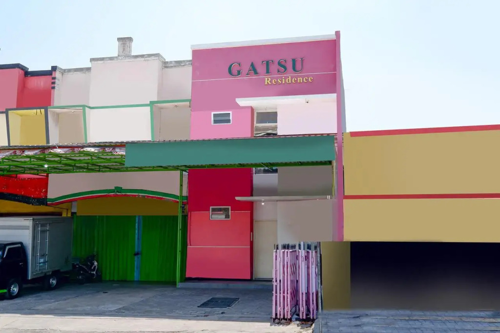 OYO 1815 Gatsu Residence