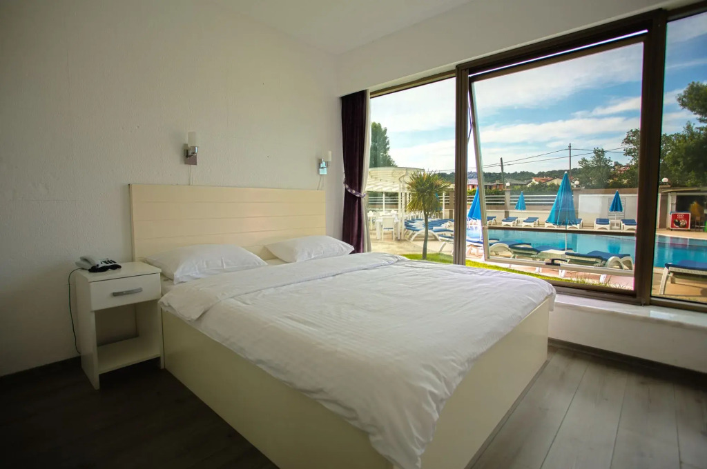 Violet Park Hotel