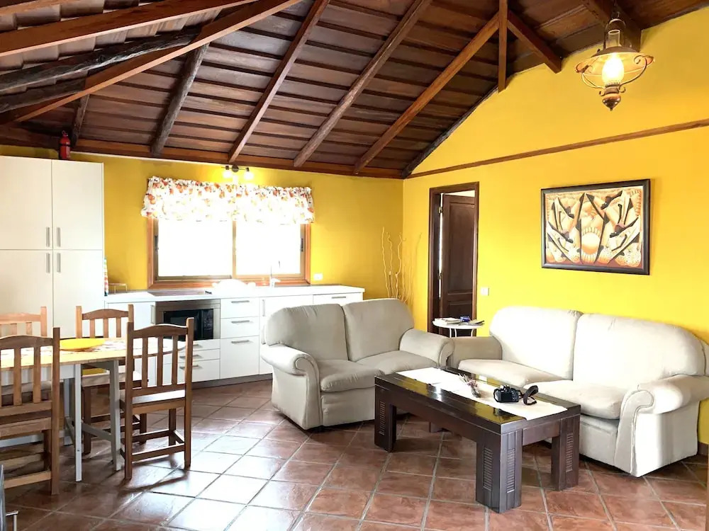 Casas La Paredita