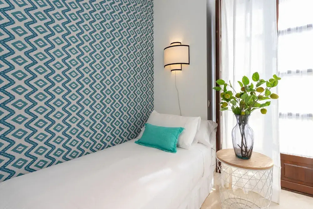 Private Terrace & 5 Bd Apartment in Front of the Cathedral. Hernando Colon