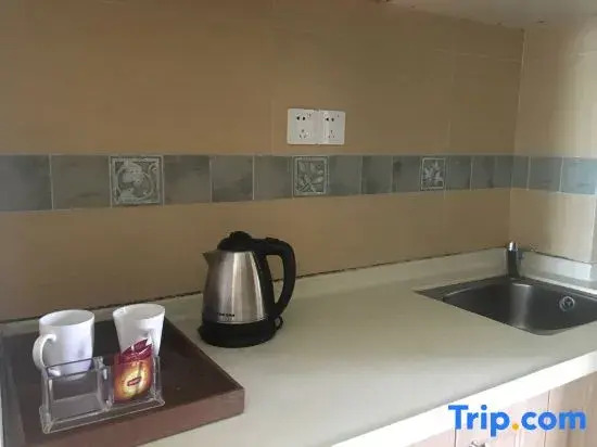 Yangjiang Hailing Island Poly Shili Yintan Fourth Quarter Holiday Apartment