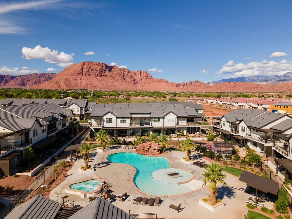 Private Pool Oasis #57 5 Bedroom Townhouse
