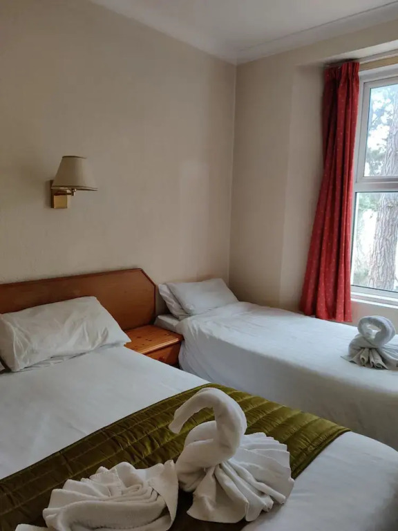 Inglewood Palm Hotel