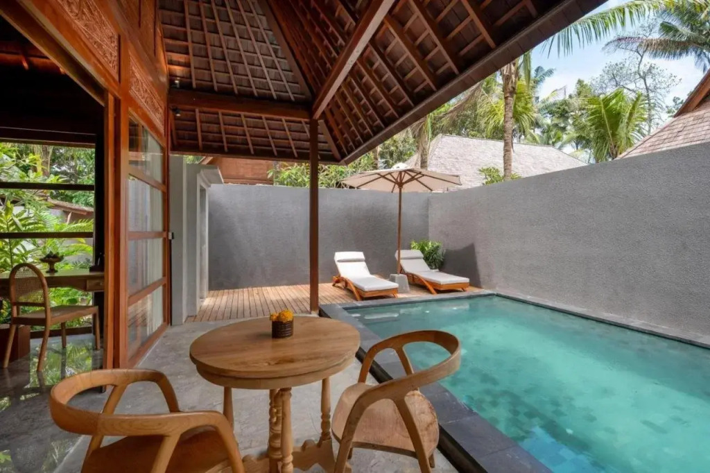 Unagi Wooden Villas by Emana