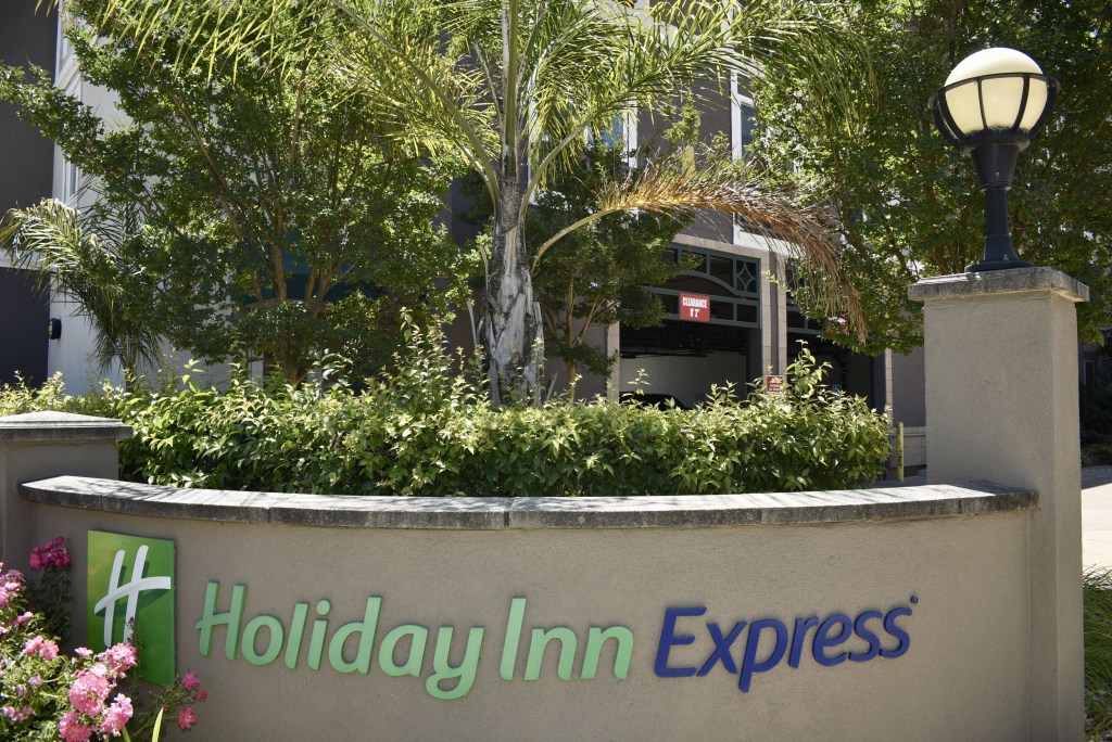 Holiday Inn Express® Windsor Sonoma Wine Country by IHG