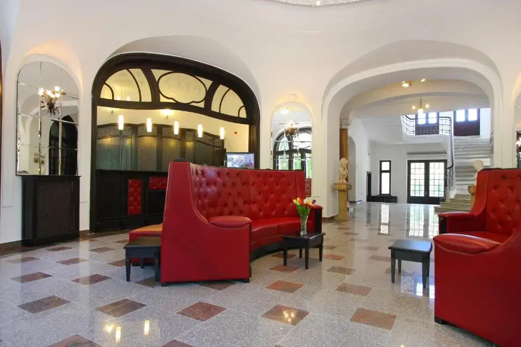 Hotel Palace