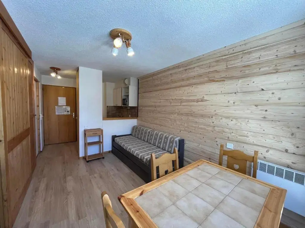 Appartement Lanslevillard, 2 pièces, 4 personnes - FR-1-508-23