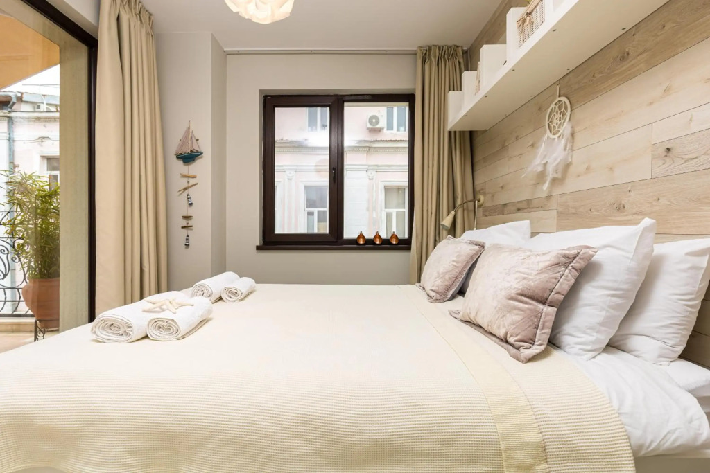 Luxury Central Apartment