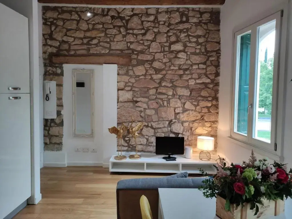 Appartamento grazioso in palazzina del 900: Verona