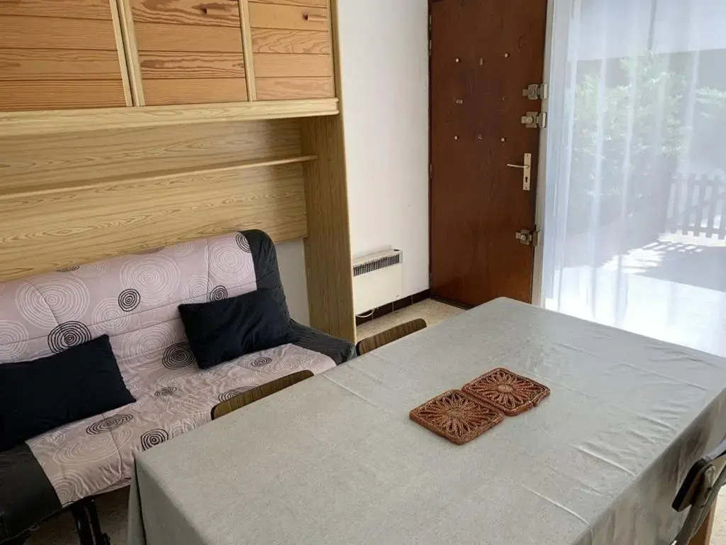 Appartement Balaruc-les-Bains, 2 pièces, 4 personnes - FR-1-571-41