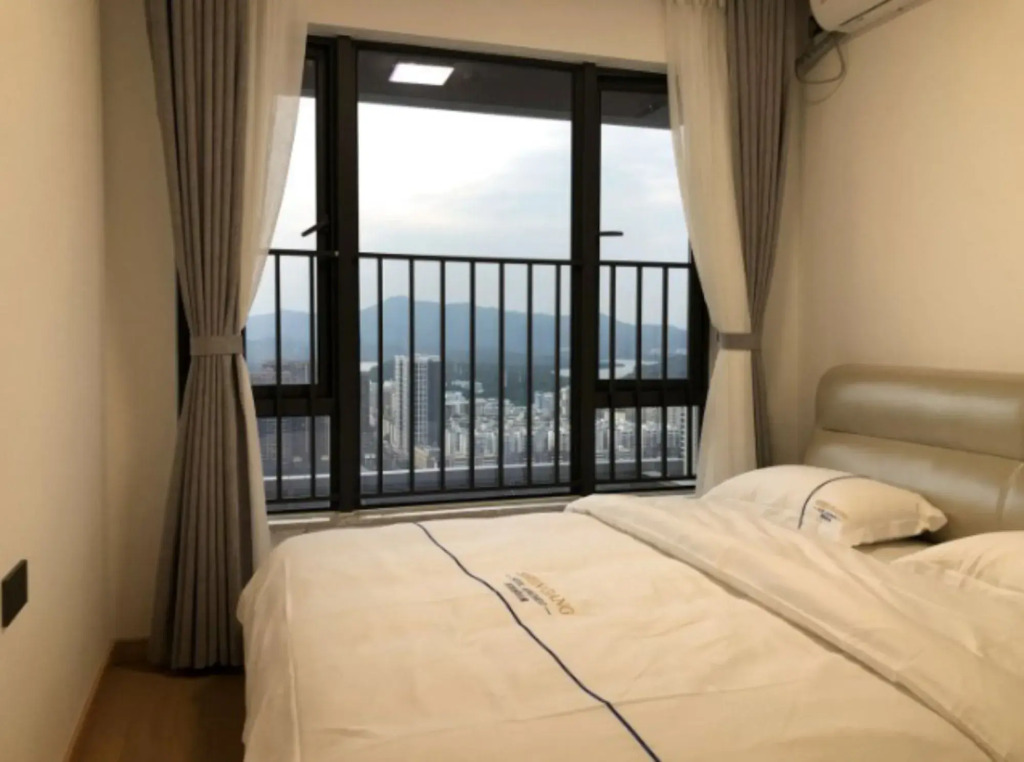 Shengang Executive Apartment (Shenzhen Vanke Yuncheng Store)