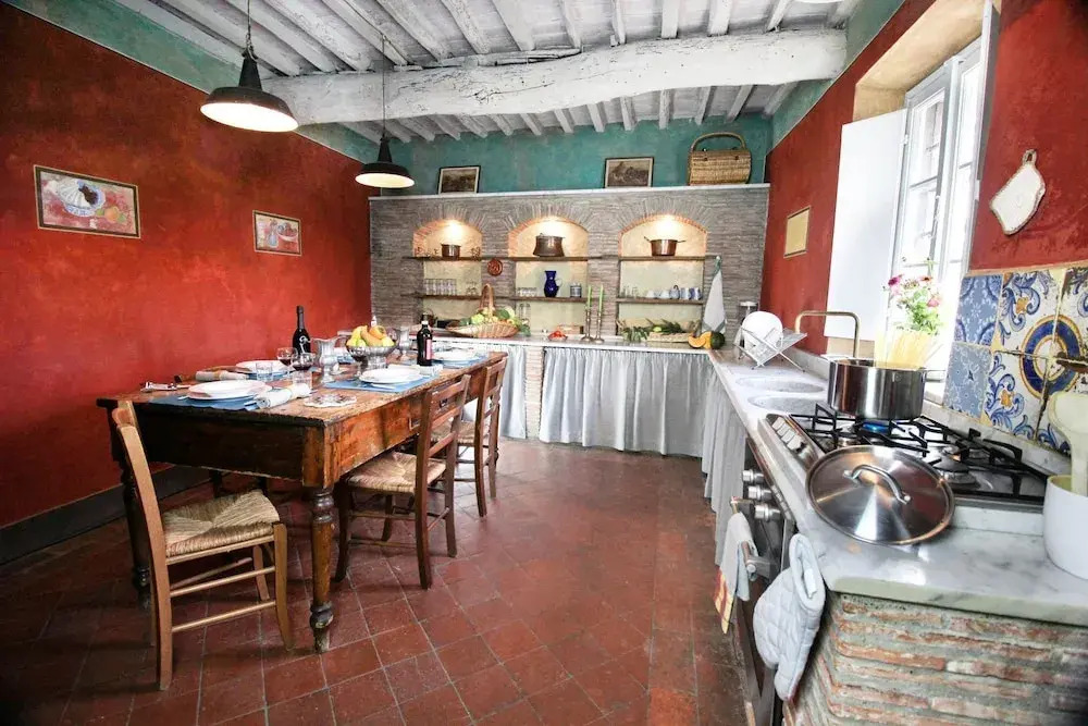 Casa Colli by Vacation in Lucca