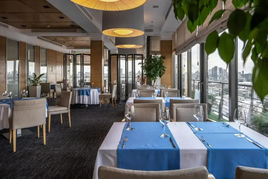 CITYHOTEL