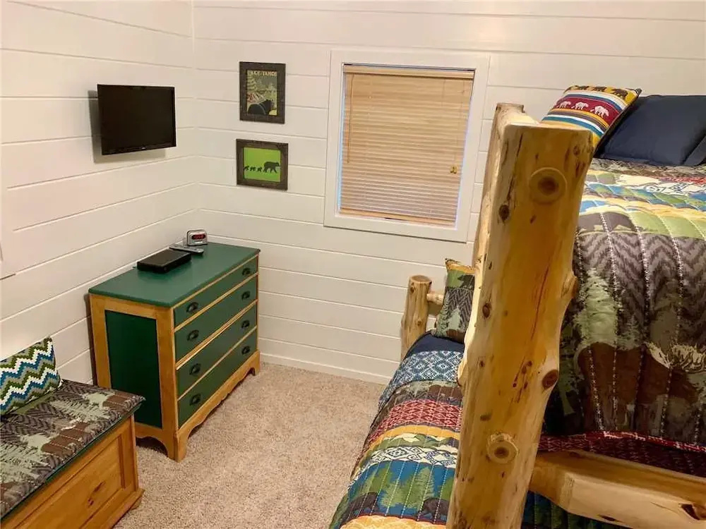 3692 Larch 2 Bedroom Cottage