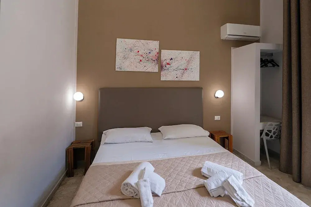 GREROS TOLEDO H. by Clapa Group dislocated hospitality