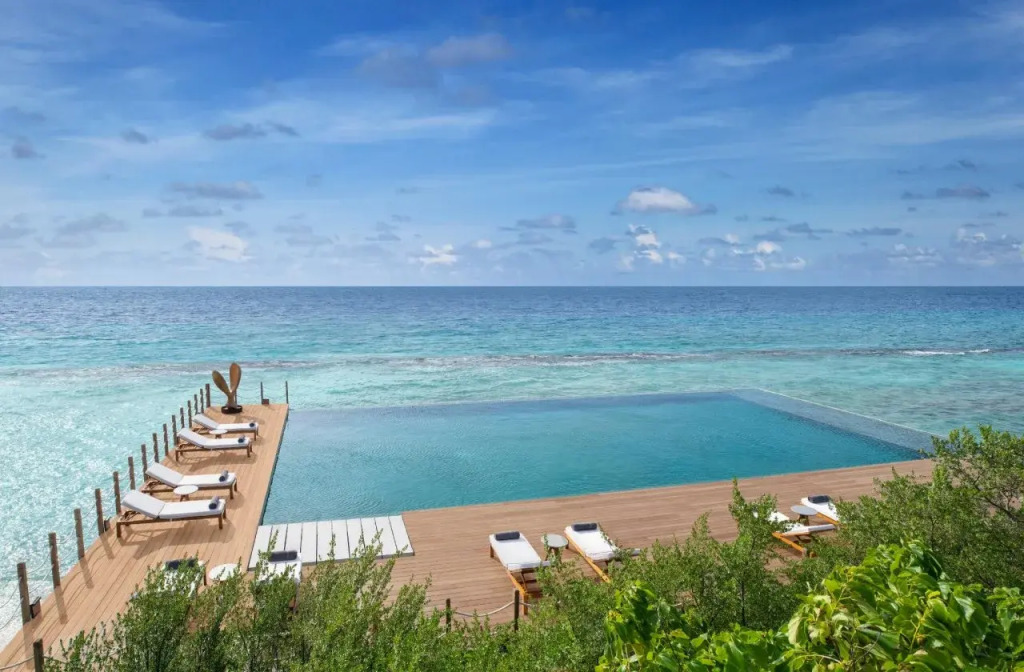 JW Marriott Maldives Resort & Spa