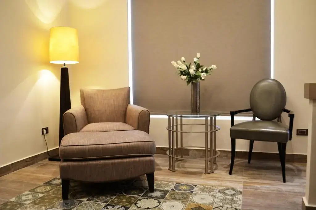 Ambassador, a Boutique Hotel