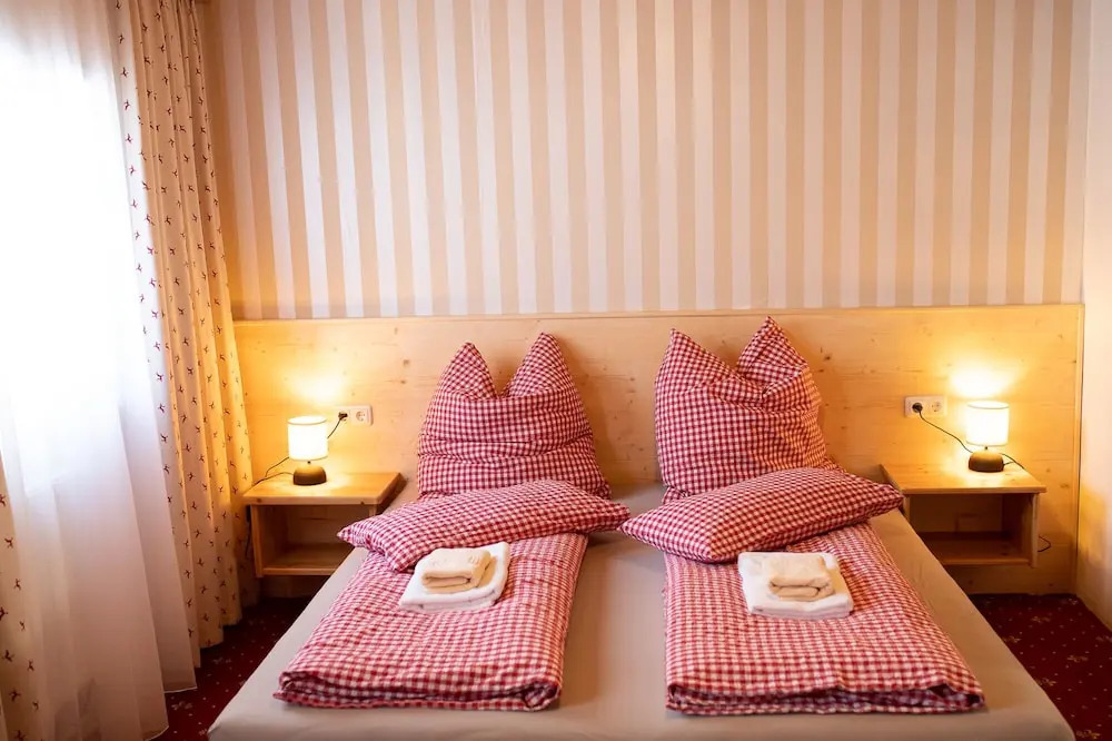 Rösslgut Bed & Breakfast