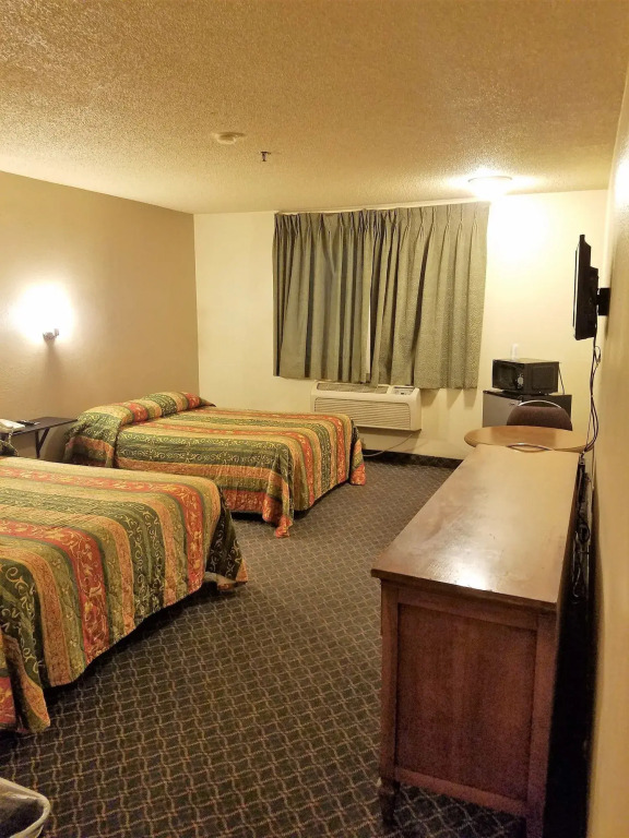 Travel Time Motel