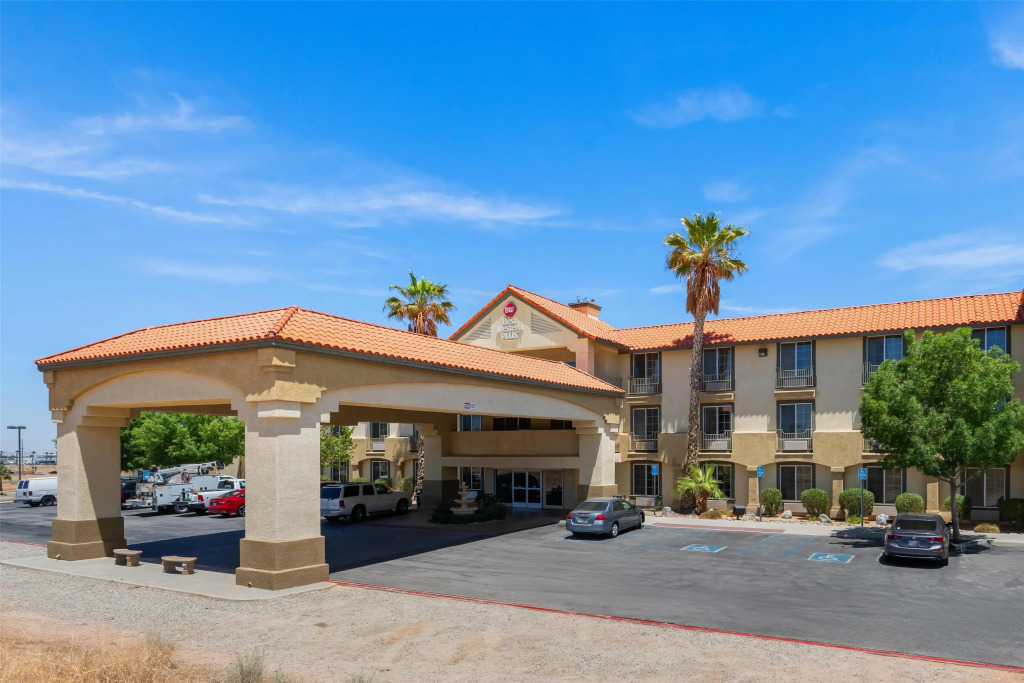 Best Western Plus John Jay Inn & Suites