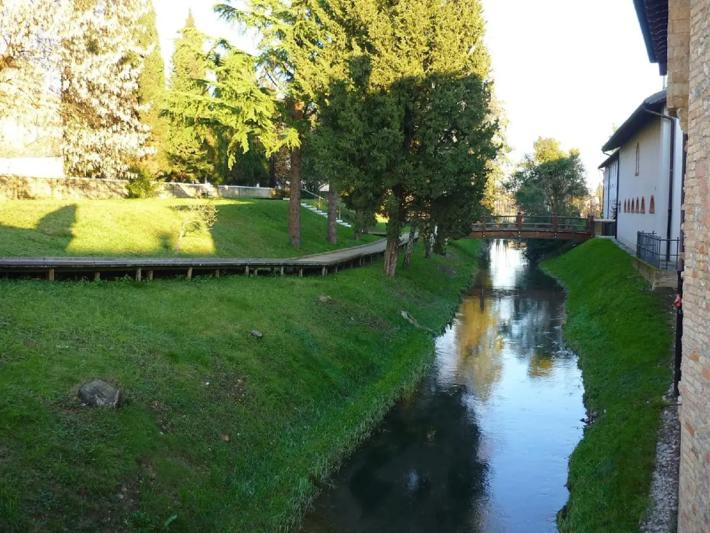 Hotel In Sylvis