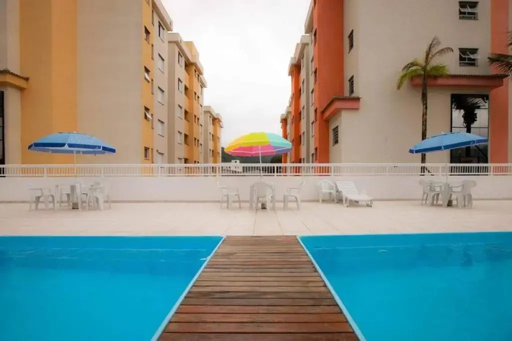 Sun Way Apartamentos com piscinas e churrasqueiras