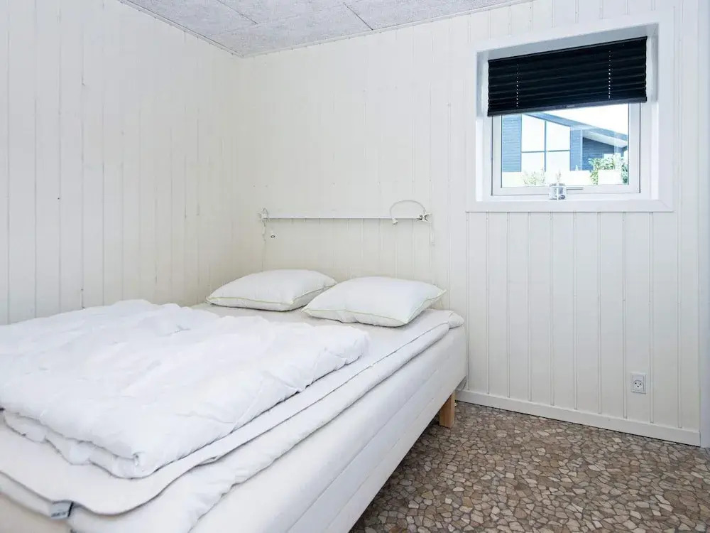 10 Person Holiday Home in Ronde
